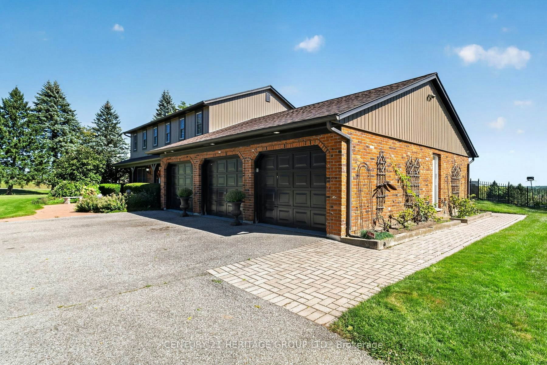 4 Highland Drive