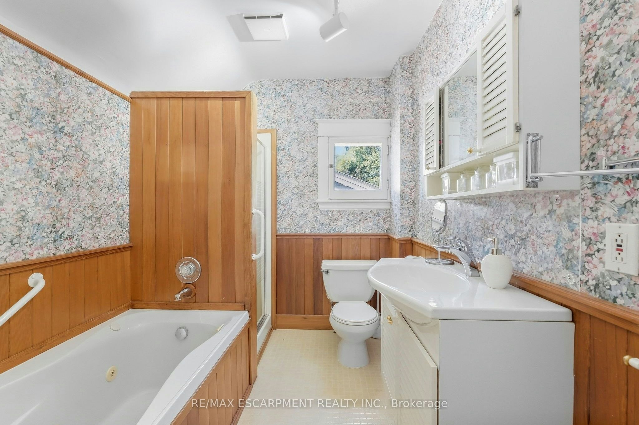41 East 14th Street W, Hamilton, ON, L9A 4B3 - 39