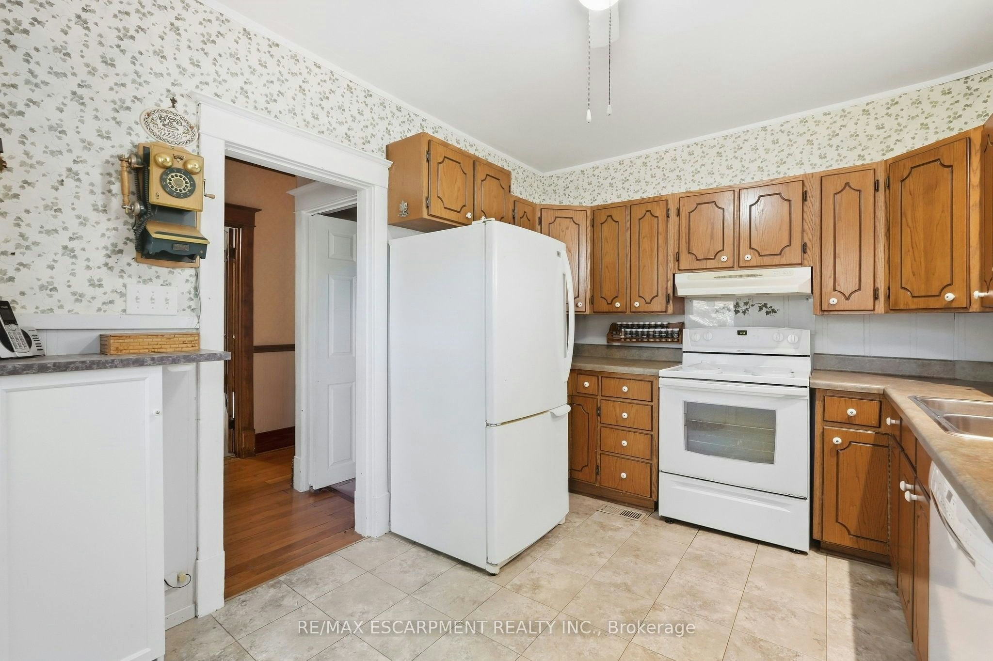 41 East 14th Street W, Hamilton, ON, L9A 4B3 - 22