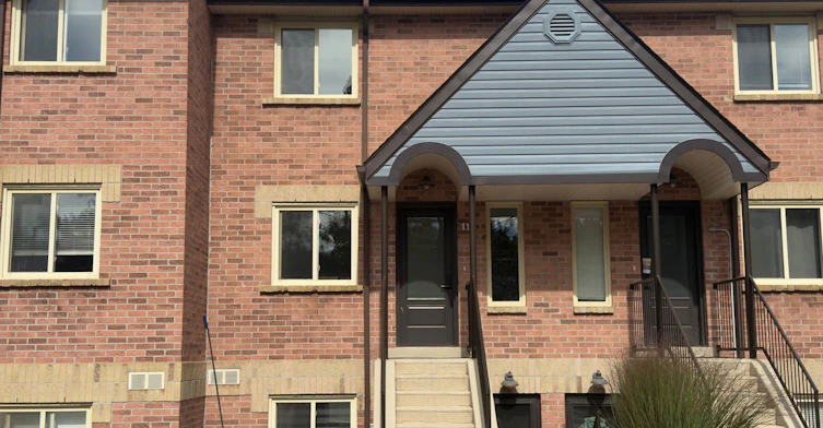 11-142 Ecclestone Drive, Bracebridge, ON, P1L 1G6