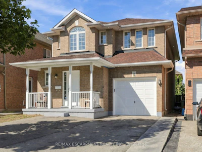 31 Peachwood Crescent - 2