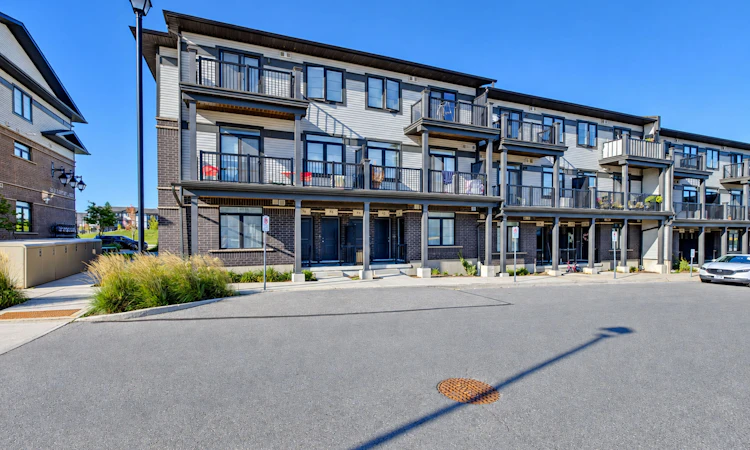 37-74 Wheat Lane