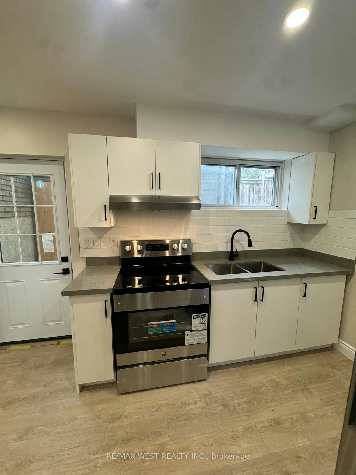 Lower-1 Treelawn Terrace, Brantford, ON, N3R 3P5 - 3