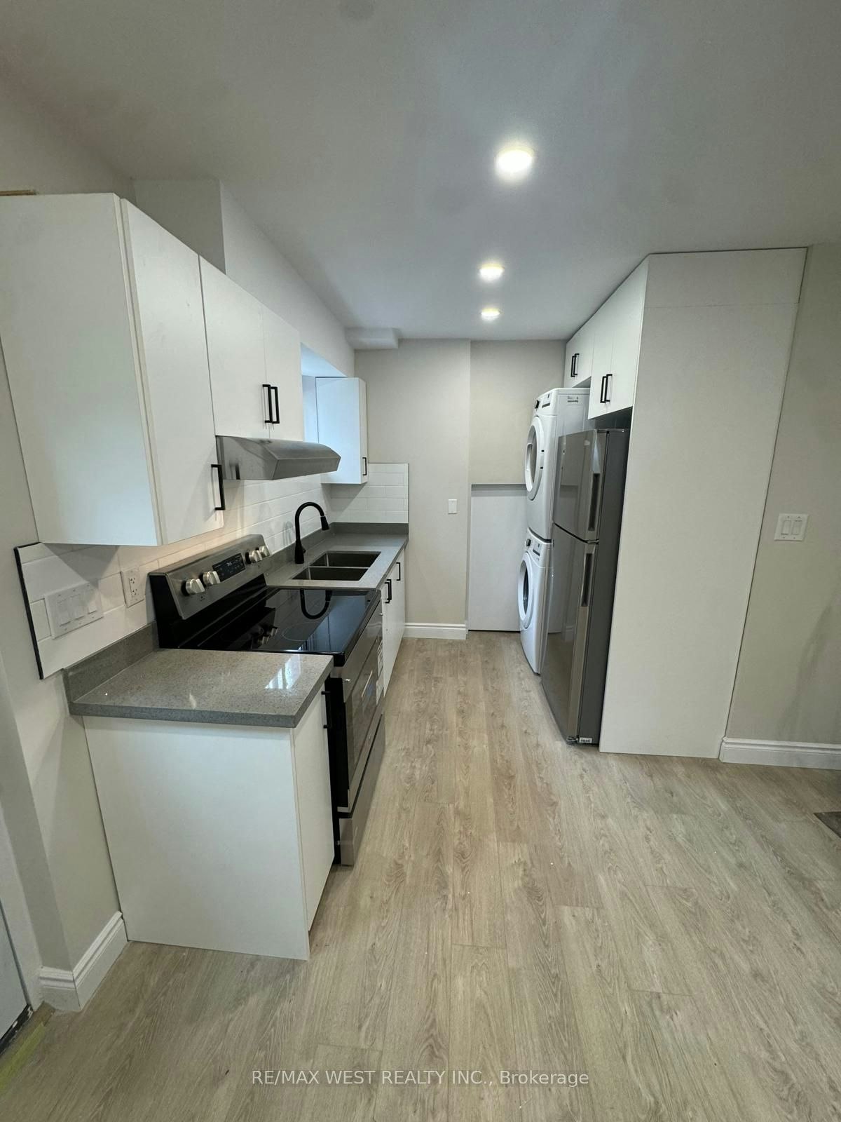 Lower-1 Treelawn Terrace, Brantford, ON, N3R 3P5