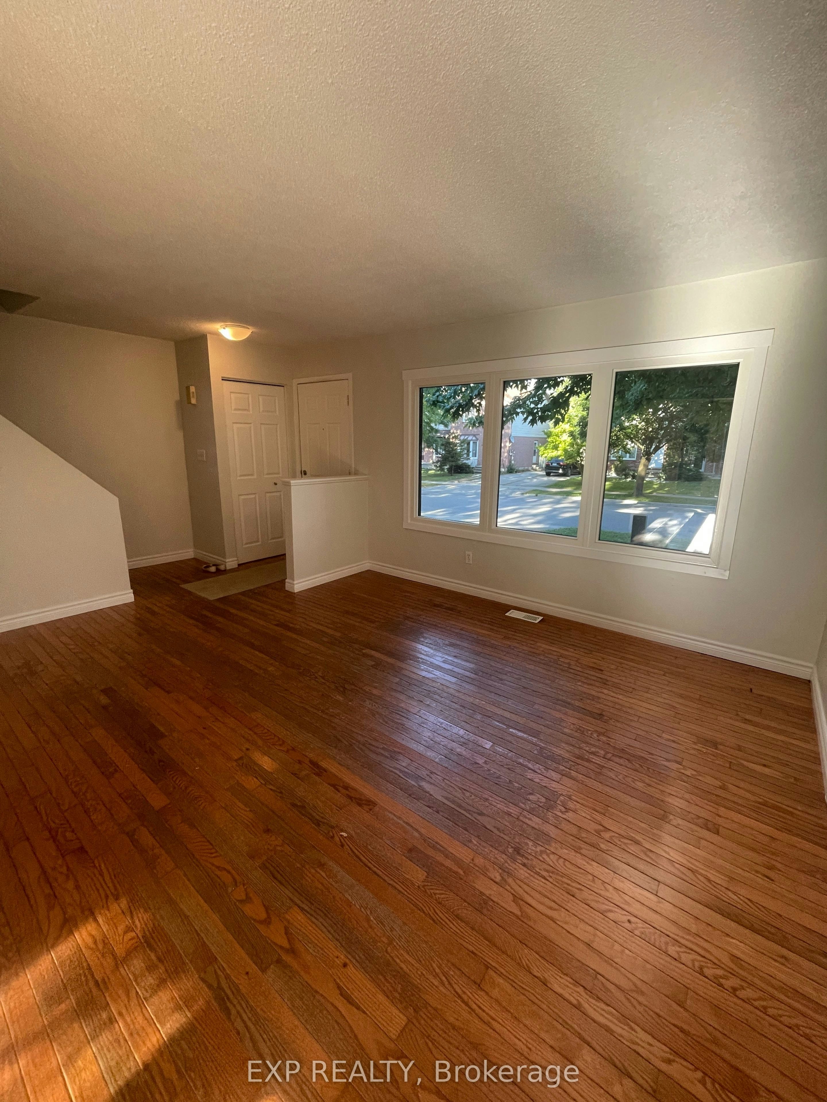 1277 Limberlost Road, London, ON, N6G 3M3 - 2