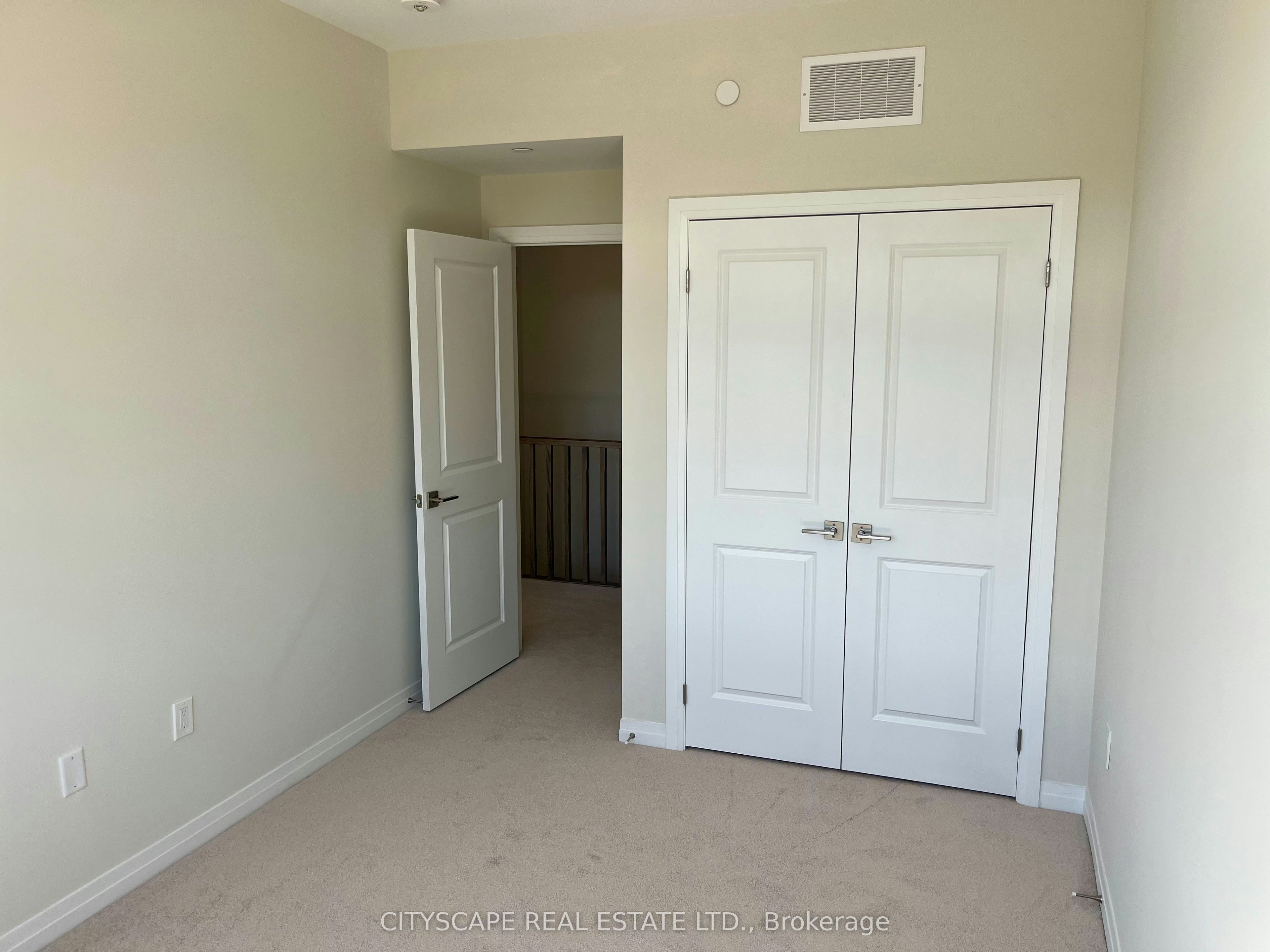 941 North Waterdown Drive, Hamilton, ON, L8B 1W3 - 12