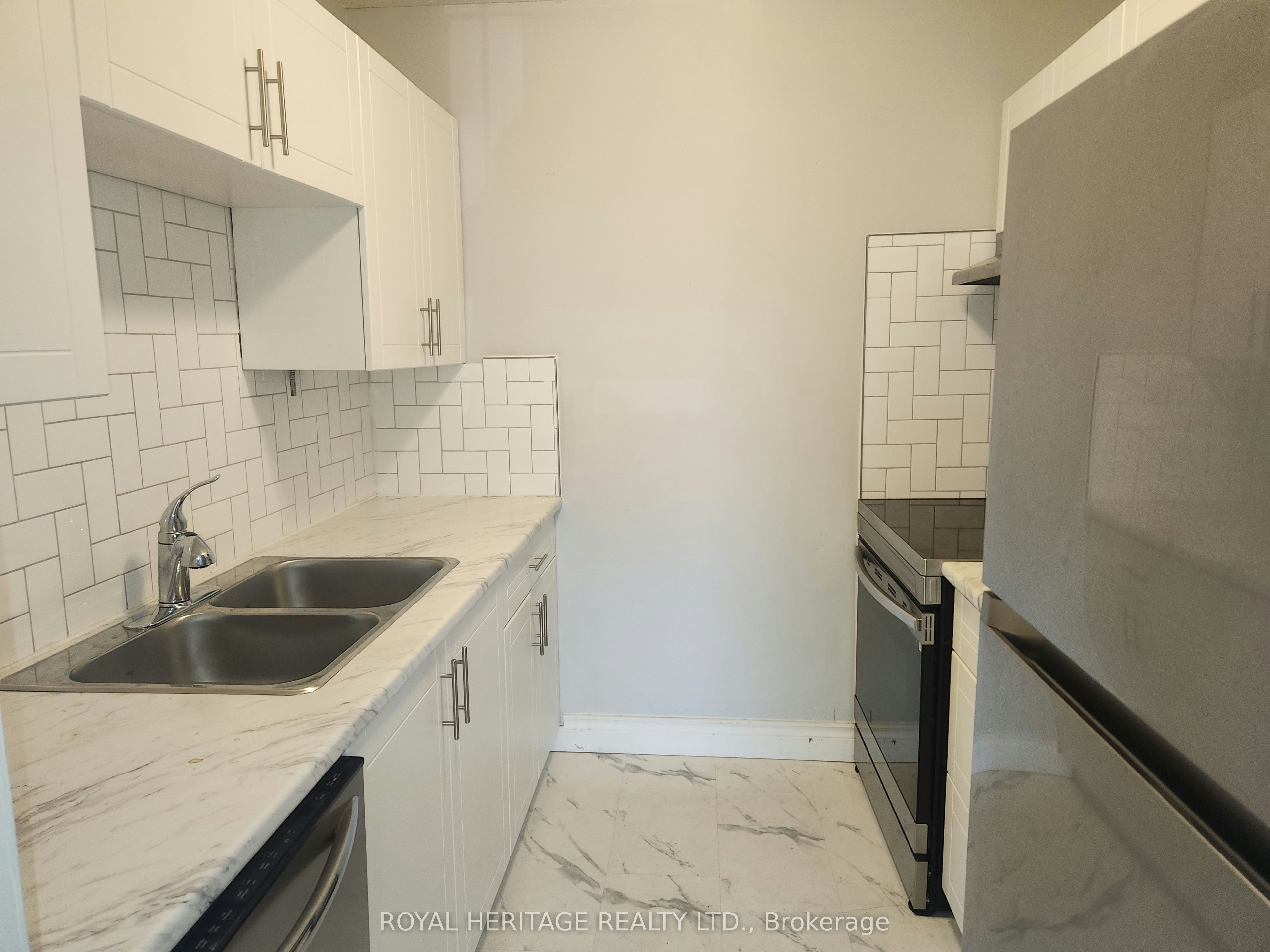 8800 Willoughby Drive, Niagara Falls, ON, L2G 6X8