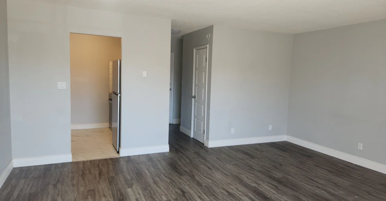 8800 Willoughby Drive, Niagara Falls, ON, L2G 6X8 - 3