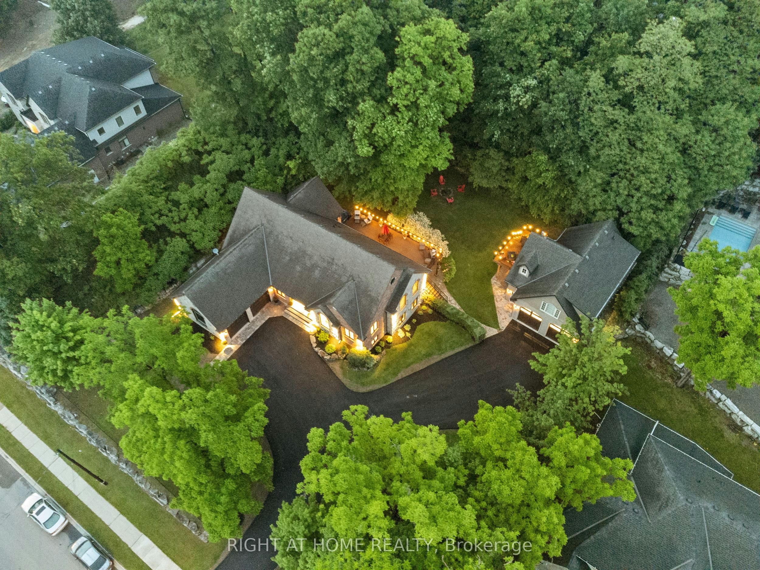 515 Hamilton Drive, Hamilton, ON, L9G 2A9