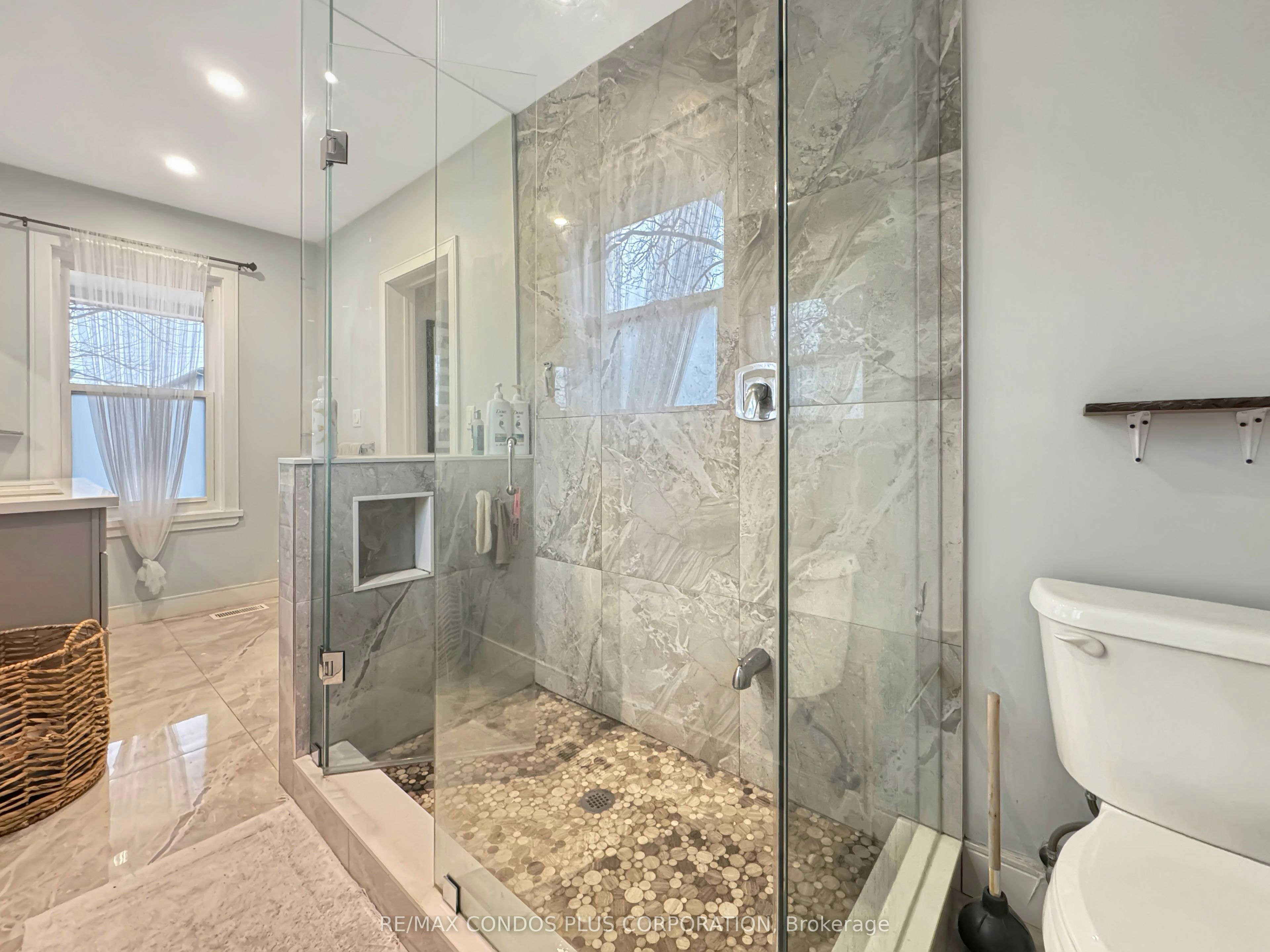 869 Beach Boulevard, Hamilton, ON, L8H 6Z5 - 11
