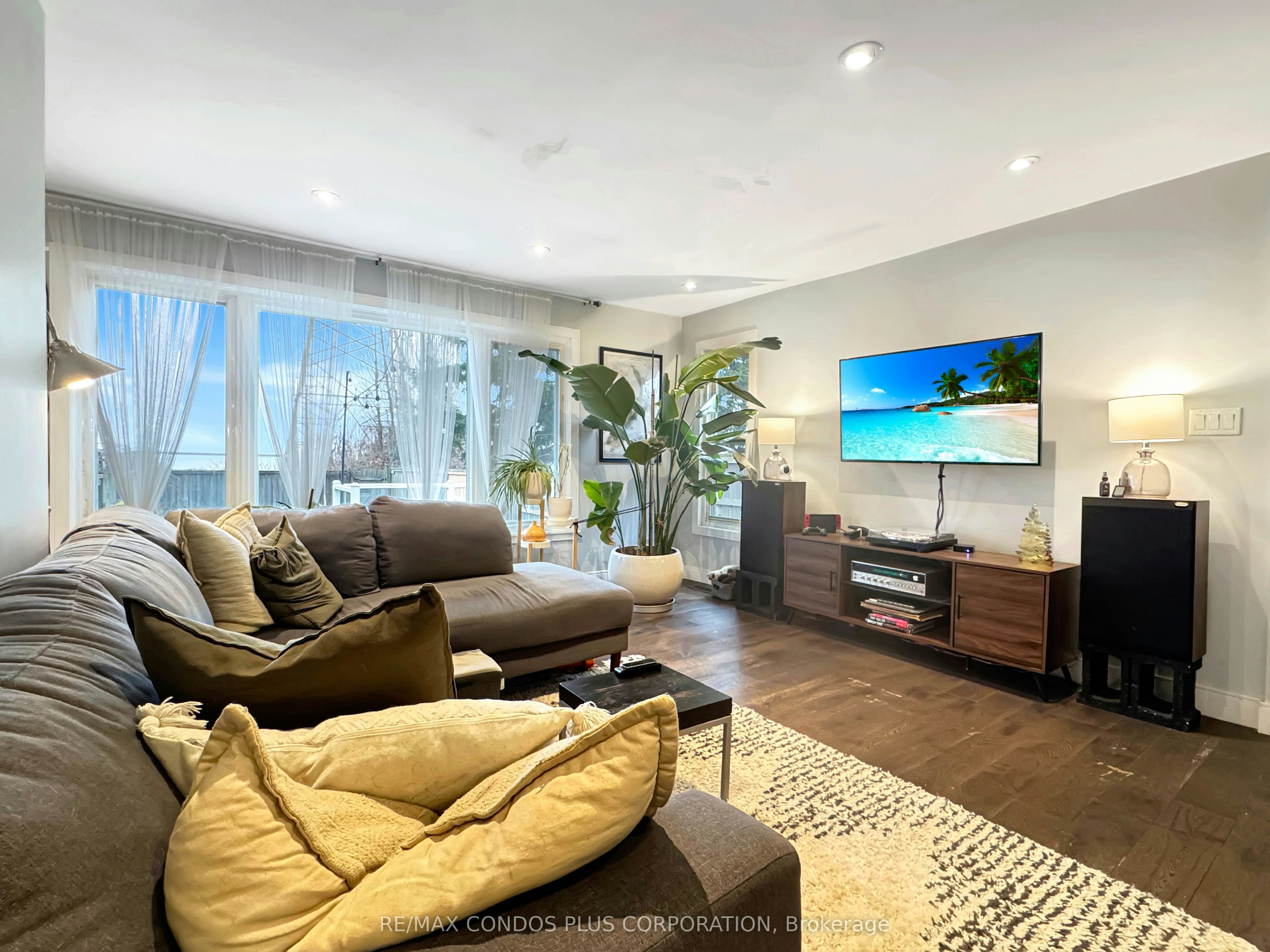 869 Beach Boulevard, Hamilton, ON, L8H 6Z5 - 5