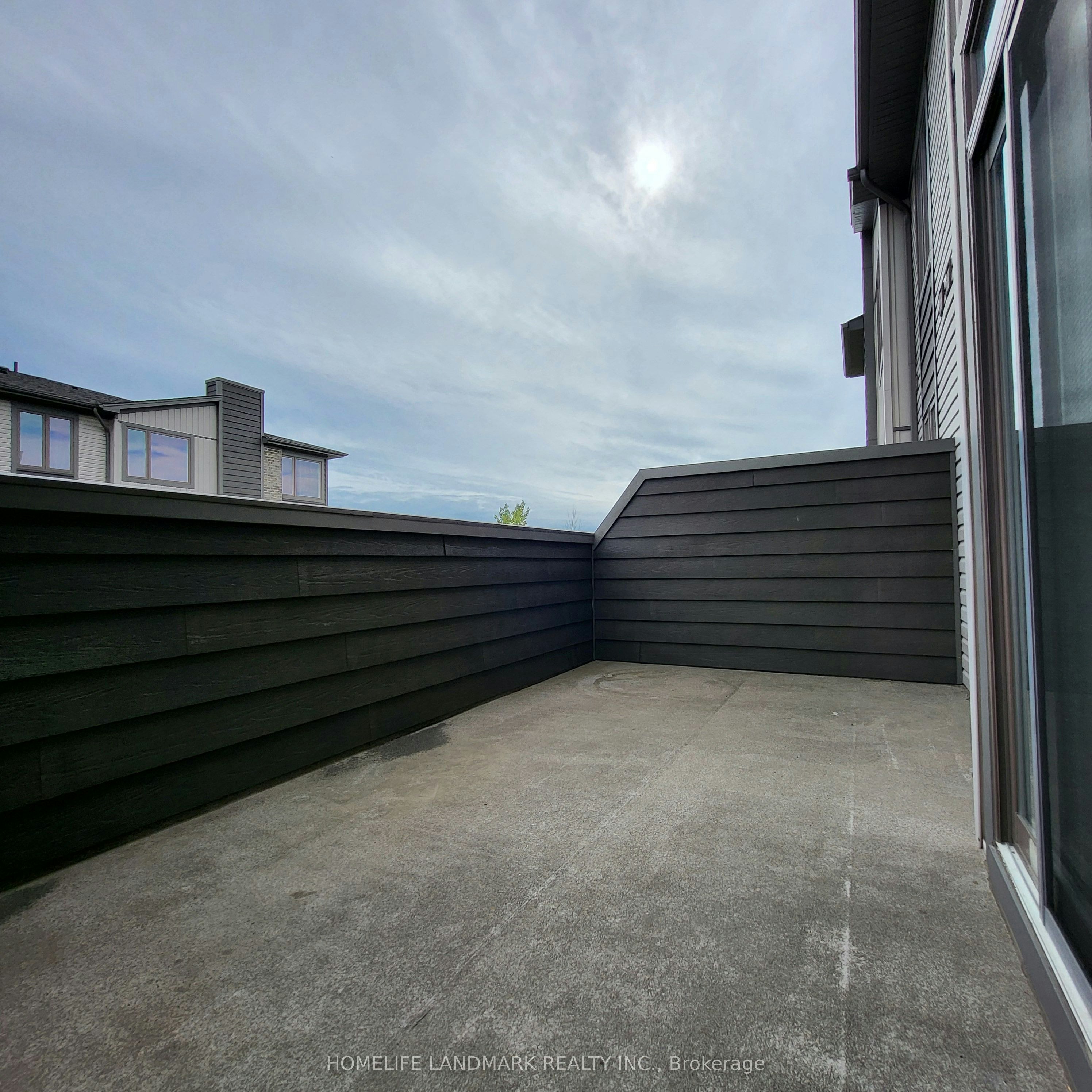 60-1960 Dalmagarry Road, London, ON, N6G 0T8 - 9