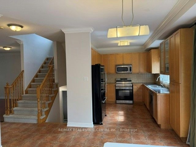 16 Panorama Way, Hamilton, ON, L8E 6C6 - 10