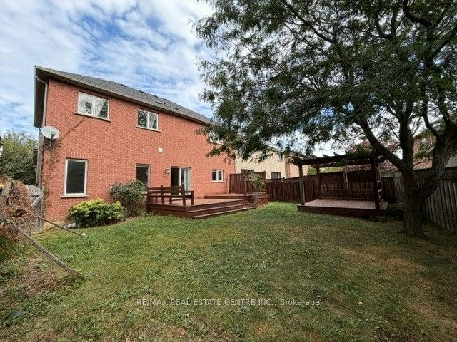 16 Panorama Way, Hamilton, ON, L8E 6C6 - 36