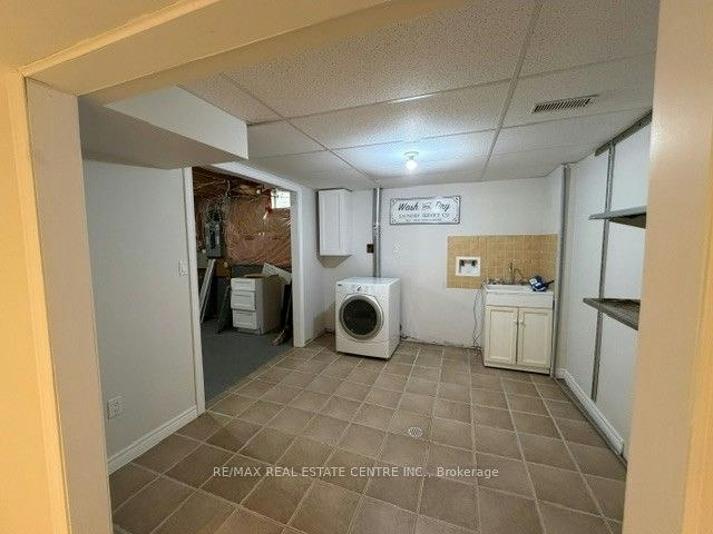 16 Panorama Way, Hamilton, ON, L8E 6C6 - 32