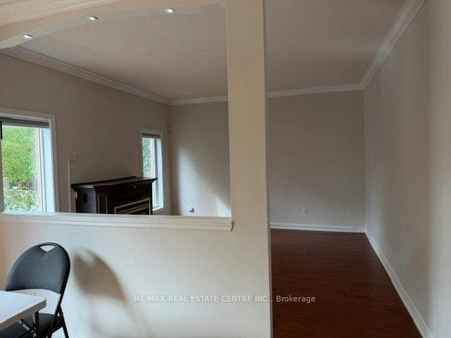 16 Panorama Way, Hamilton, ON, L8E 6C6 - 9