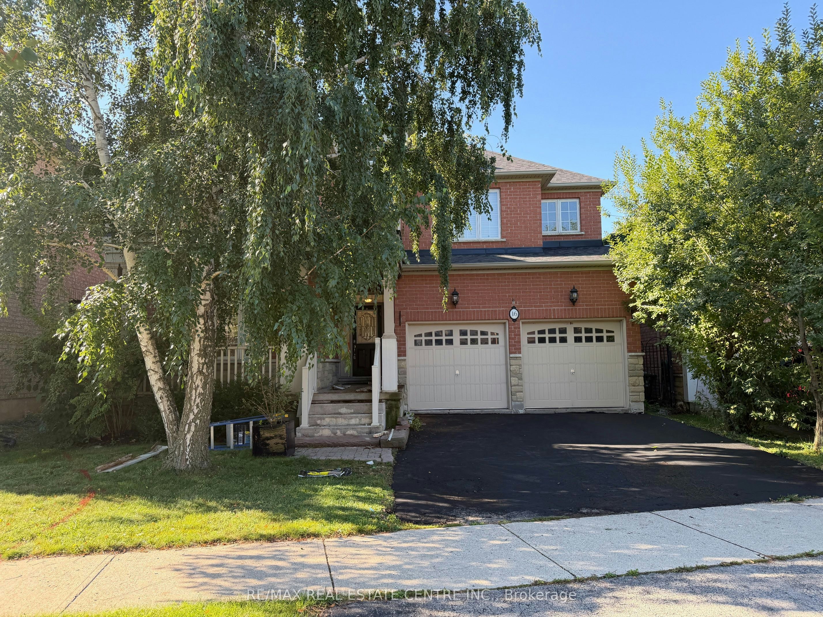 16 Panorama Way, Hamilton, ON, L8E 6C6