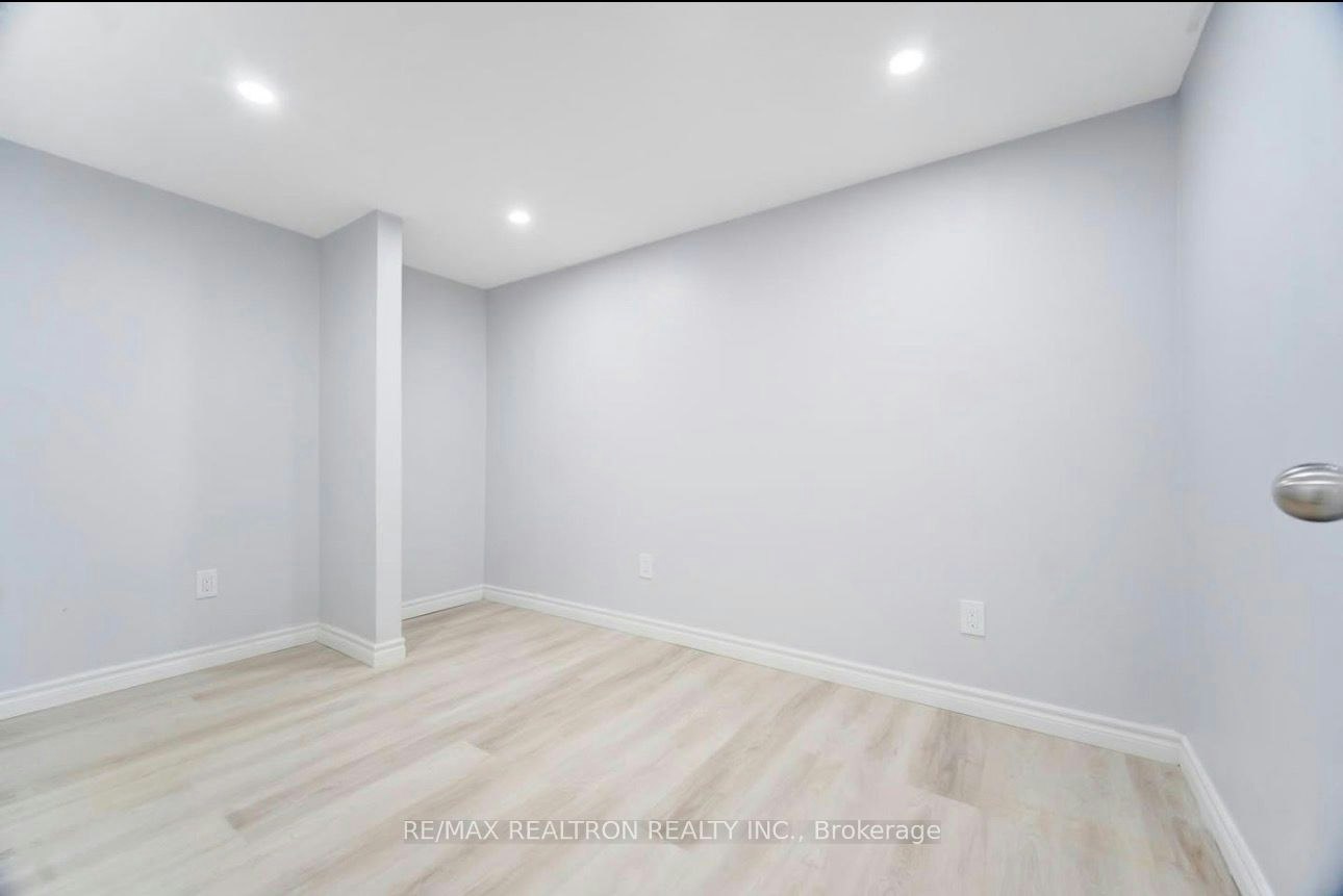 29 Court Lane, London, ON, N5W 5M6 - 8