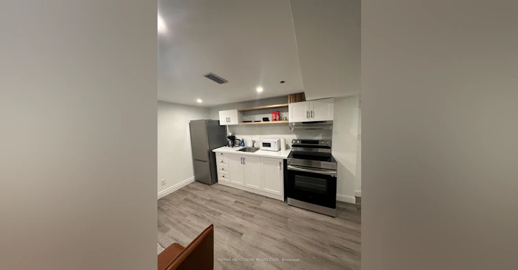 lower-66 Wellington Street S, Hamilton, ON, L8N 2R1 - 11