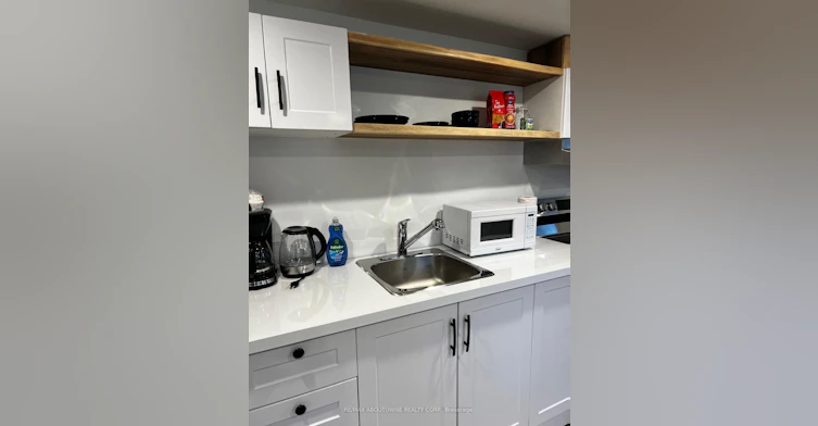 lower-66 Wellington Street S, Hamilton, ON, L8N 2R1 - 23