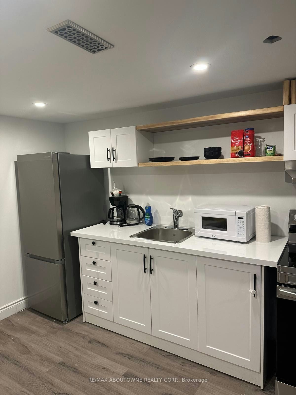 lower-66 Wellington Street S, Hamilton, ON, L8N 2R1 - 10