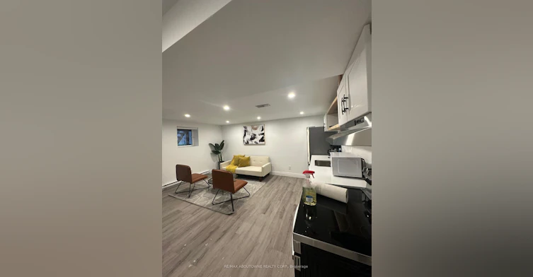 lower-66 Wellington Street S, Hamilton, ON, L8N 2R1