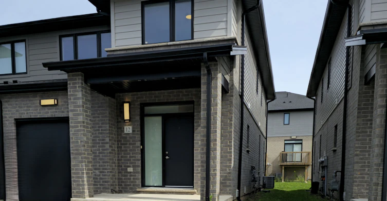 12-3635 Southbridge Avenue S, London, ON, N6L 0G8 - 3