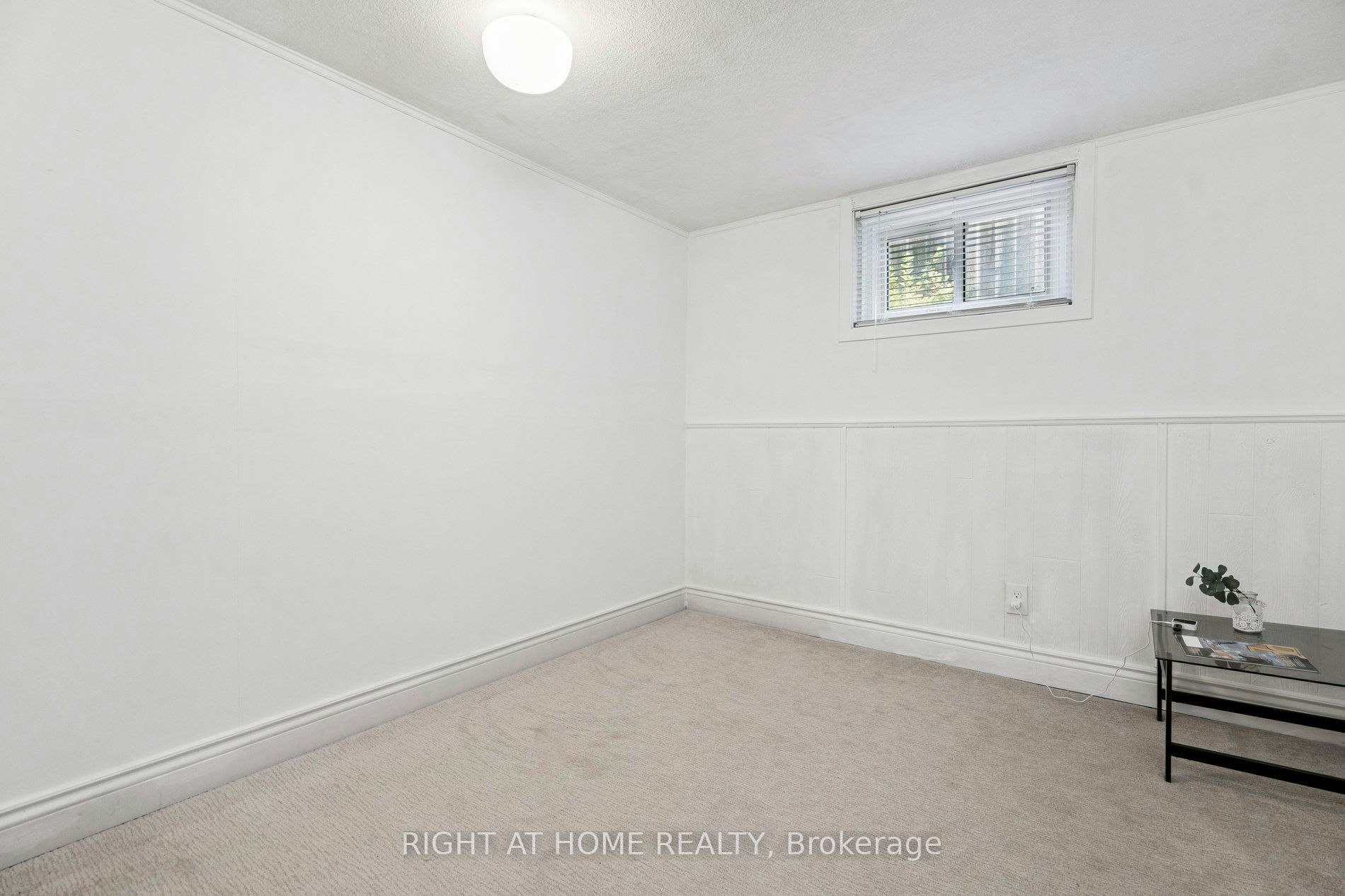 Lower-105 Glenridge Avenue, St. Catharines, ON, L2R 4X5 - 30