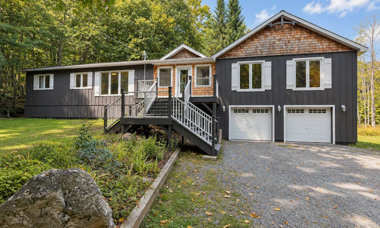 116 North Deer Lake Road
