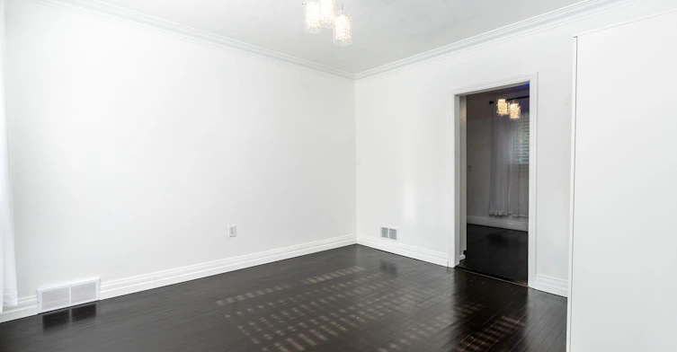 Bi-level Unit-105 Glenridge Avenue, St. Catharines, ON, L2R 4X5 - 10
