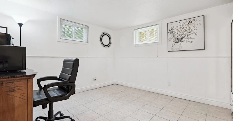 Bi-level Unit-105 Glenridge Avenue, St. Catharines, ON, L2R 4X5 - 17