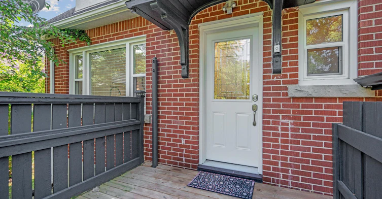 Bi-level Unit-105 Glenridge Avenue, St. Catharines, ON, L2R 4X5 - 12