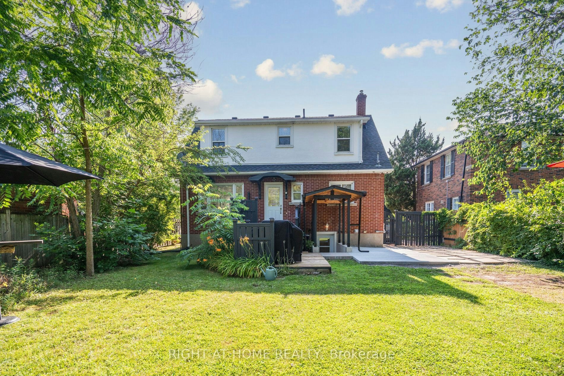 Bi-level Unit-105 Glenridge Avenue, St. Catharines, ON, L2R 4X5 - 39