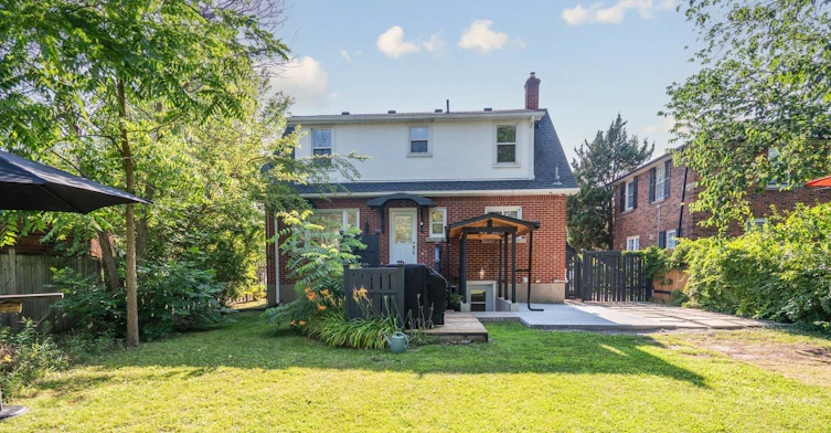 Bi-level Unit-105 Glenridge Avenue, St. Catharines, ON, L2R 4X5 - 39