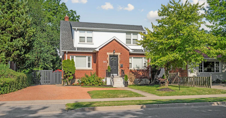 Bi-level Unit-105 Glenridge Avenue, St. Catharines, ON, L2R 4X5 - 42