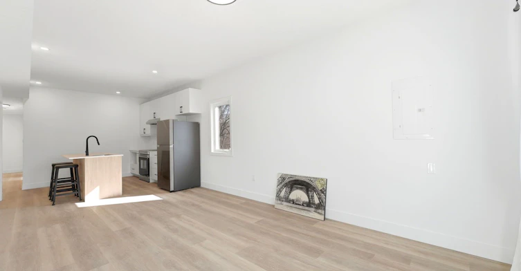 108 Briscoe Street E, London, ON, N6C 1X2 - 16