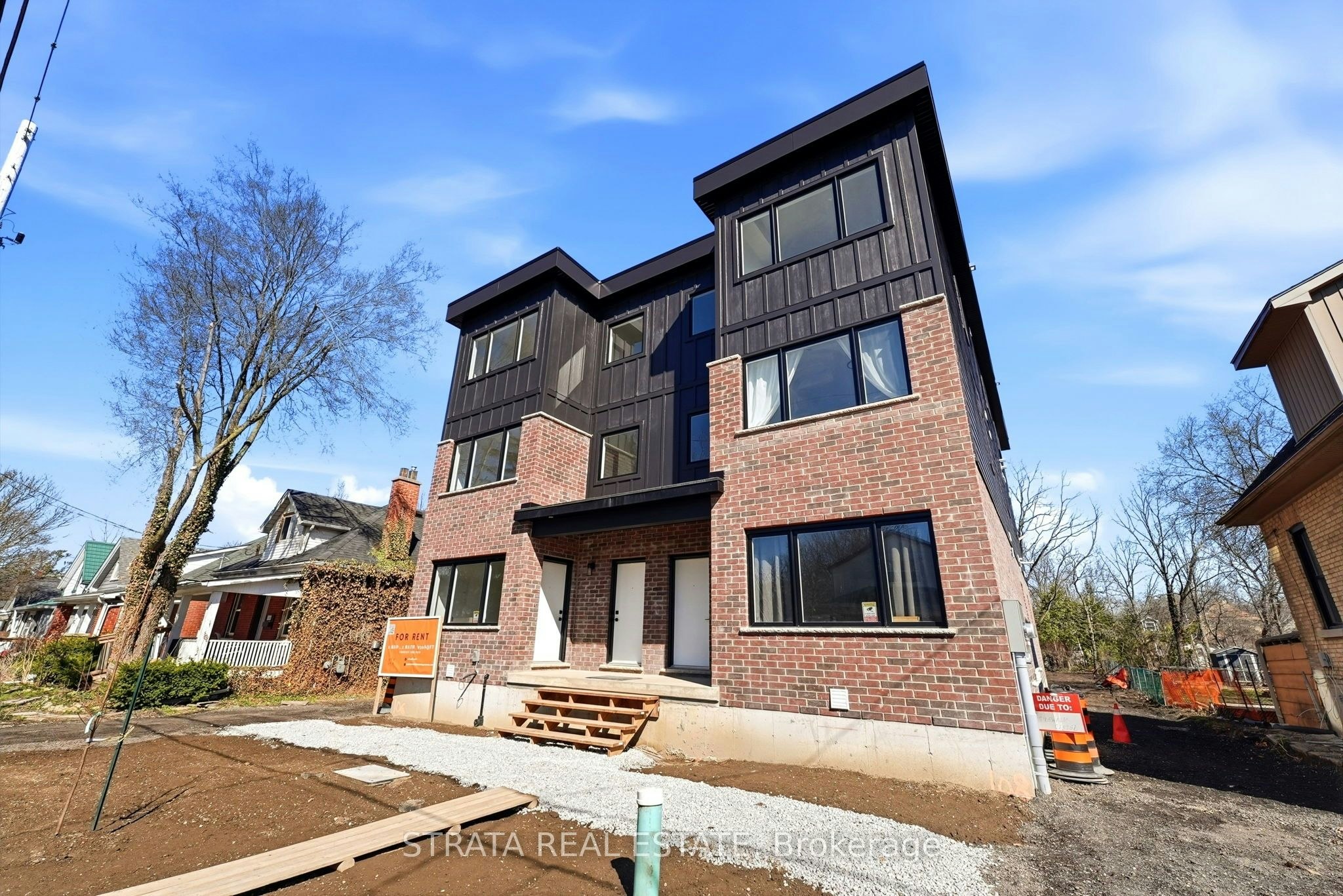 108 Briscoe Street E, London, ON, N6C 1X2 - 2