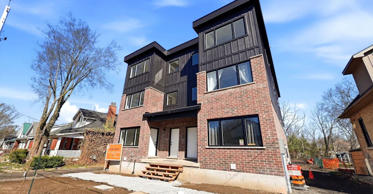 108 Briscoe Street E, London, ON, N6C 1X2 - 2