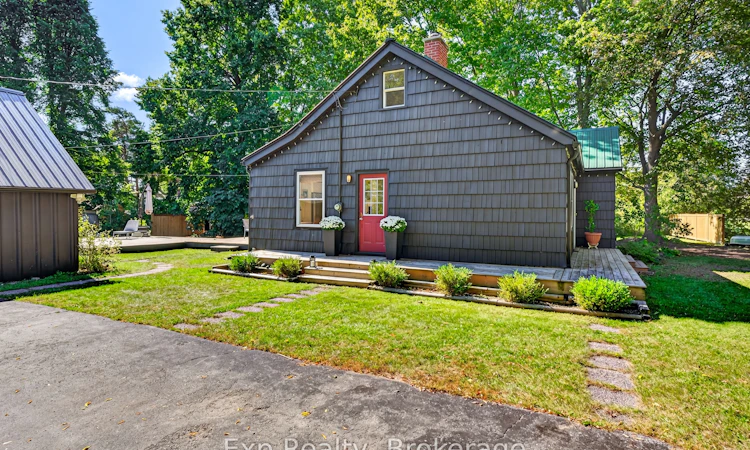 10-22625 Loyalist Parkway