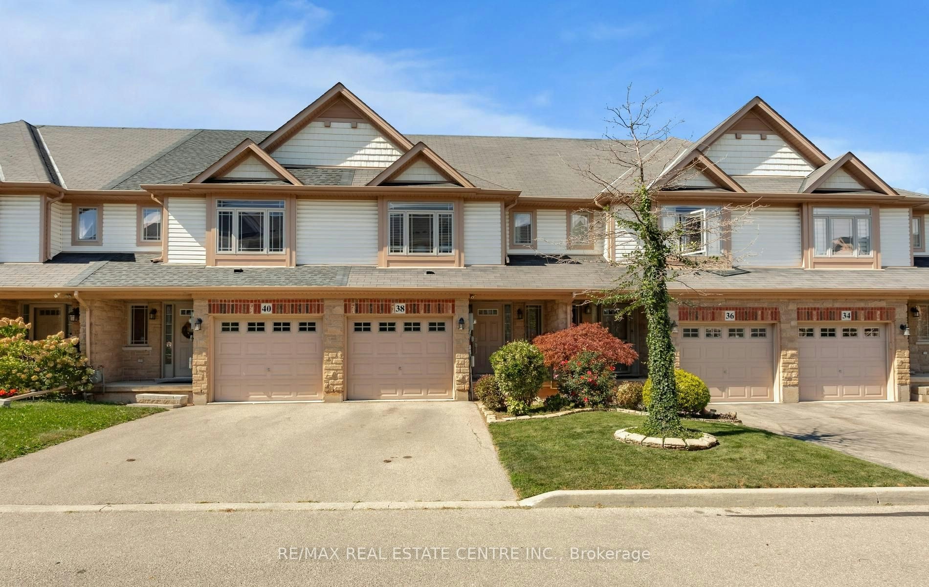 38-8 Hemlock Way, Grimsby, ON, L3M 0B5