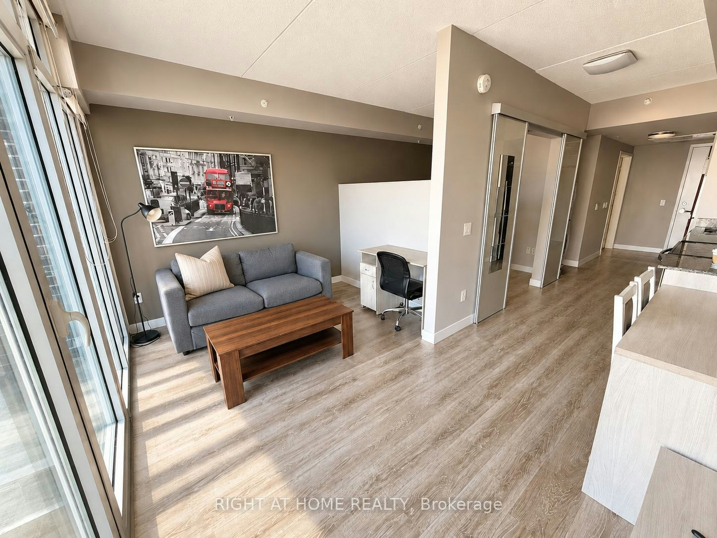 713-250 Albert Street, Waterloo, ON, N2L 0H5 - 4