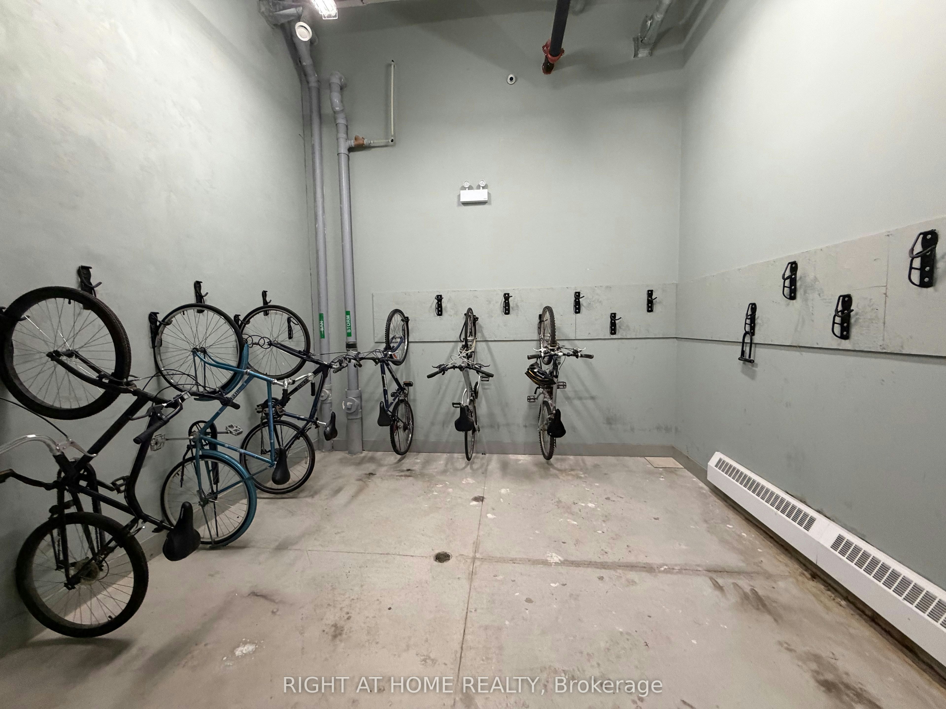 713-250 Albert Street, Waterloo, ON, N2L 0H5 - 18