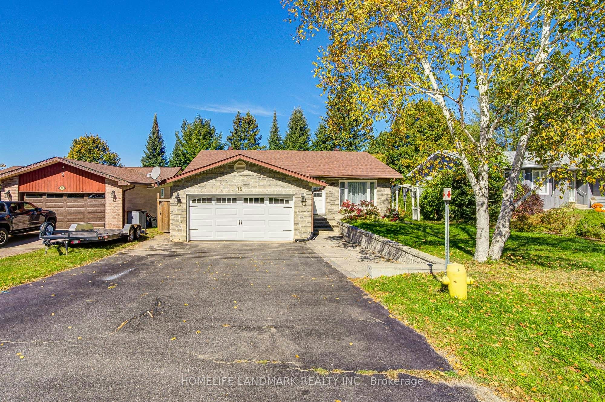 19 Southdale Drive, Huntsville, ON, P1H 1T6