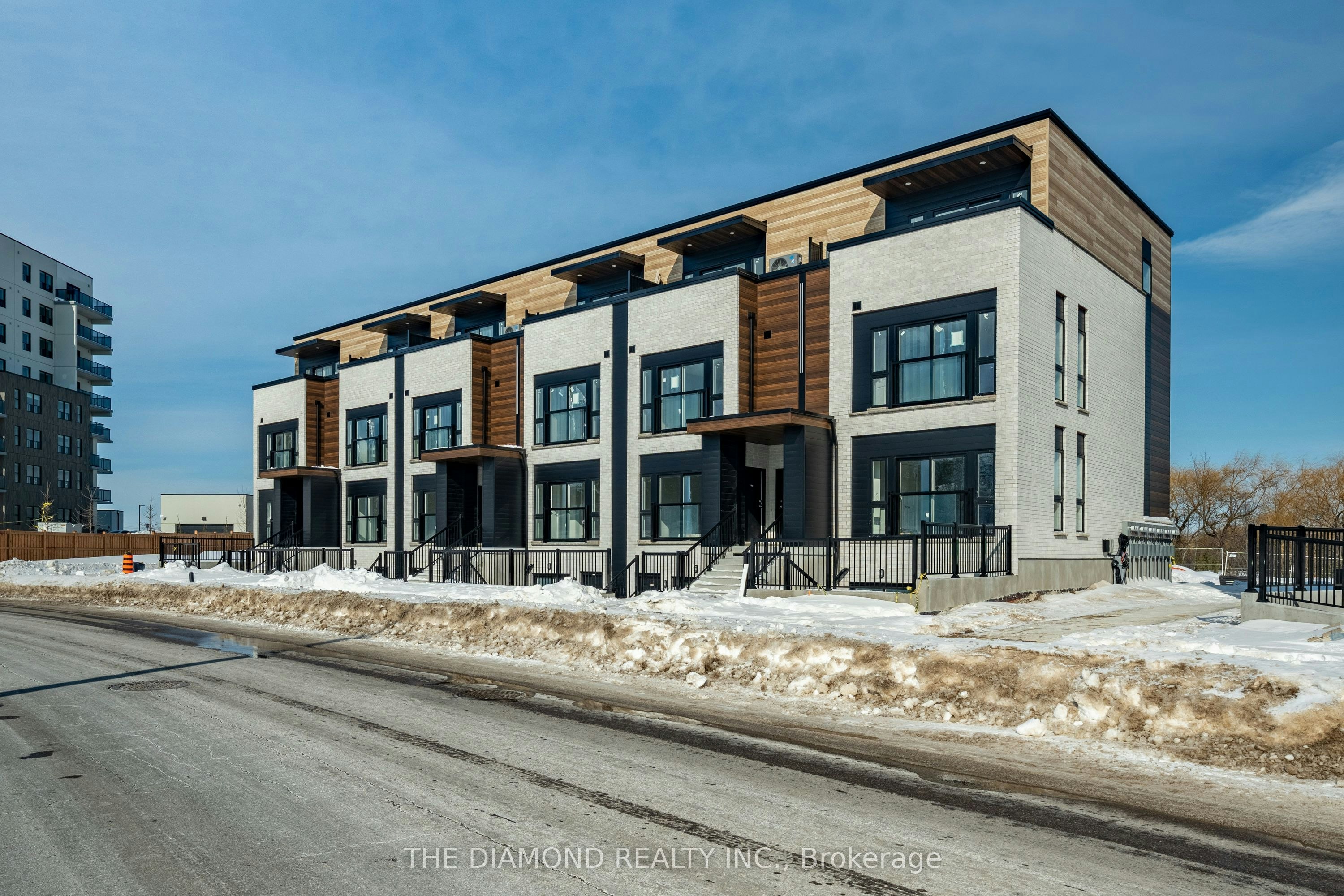80-130 Otterbein Road, Kitchener, ON, N2B 3E4 - 2