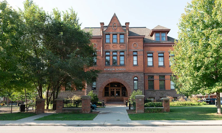 212-200 Stinson Street
