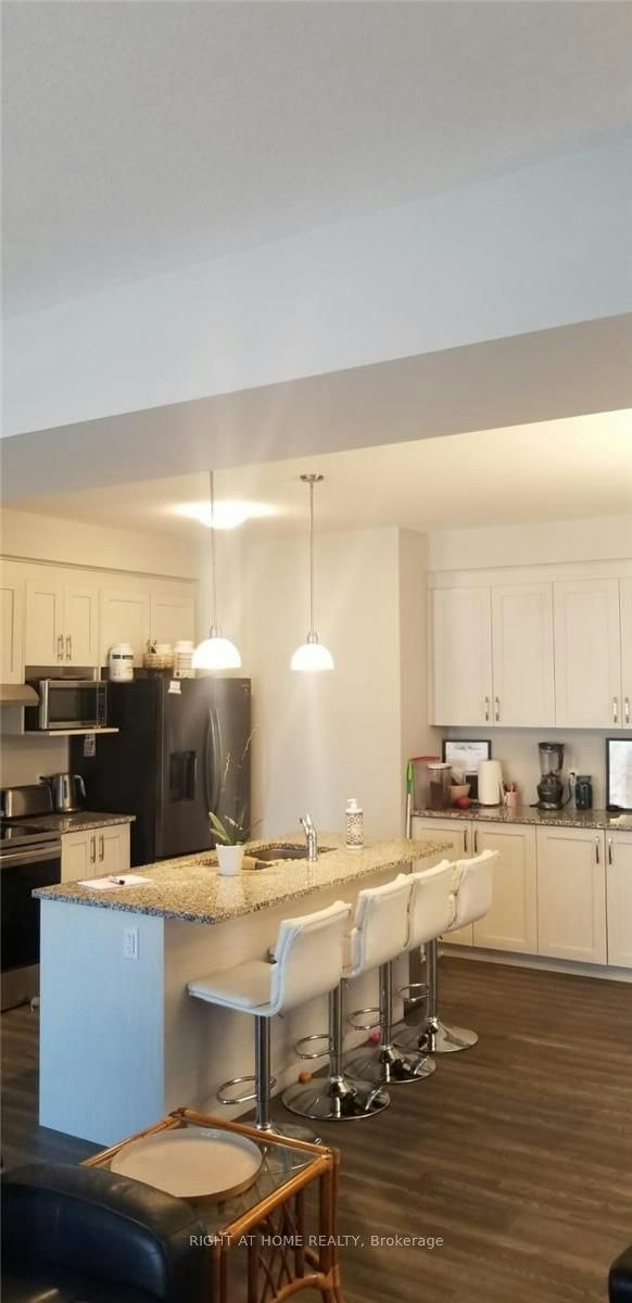 78 Pondcliffe Drive, Kitchener, ON, N2R 0B4 - 3