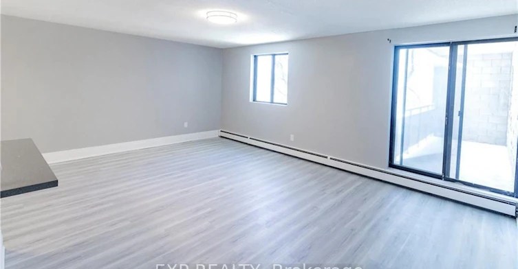 601-4422 Huron Street, Niagara Falls, ON, L2E 7C8 - 4