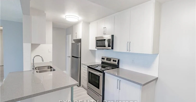 601-4422 Huron Street, Niagara Falls, ON, L2E 7C8