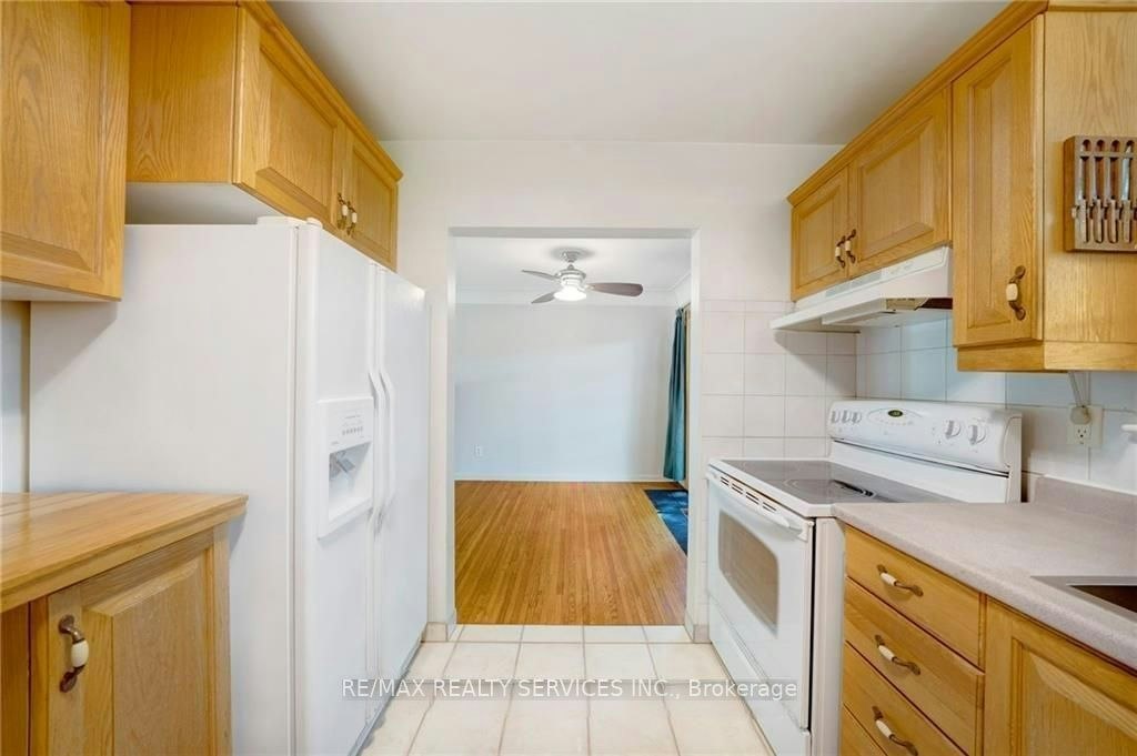 MAIN-68 Rymal Road E, Hamilton, ON, L9B 1C1 - 11