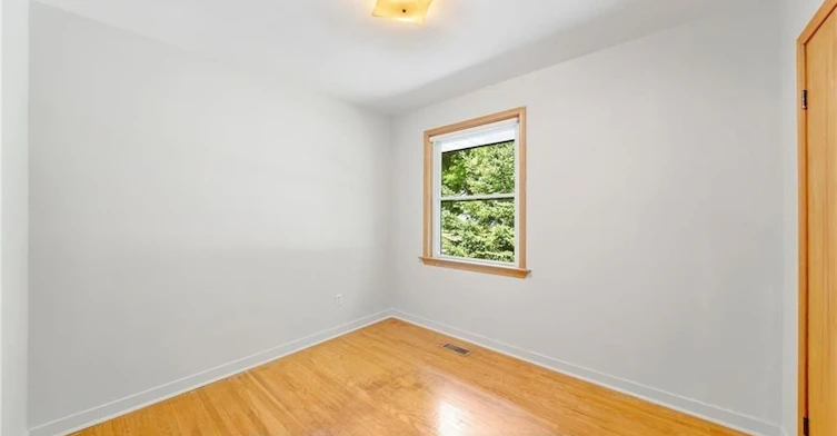 MAIN-68 Rymal Road E, Hamilton, ON, L9B 1C1 - 17
